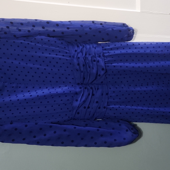 Beautiful blue dres with black dots, worn once. Excellent condition - Picture 3 of 5